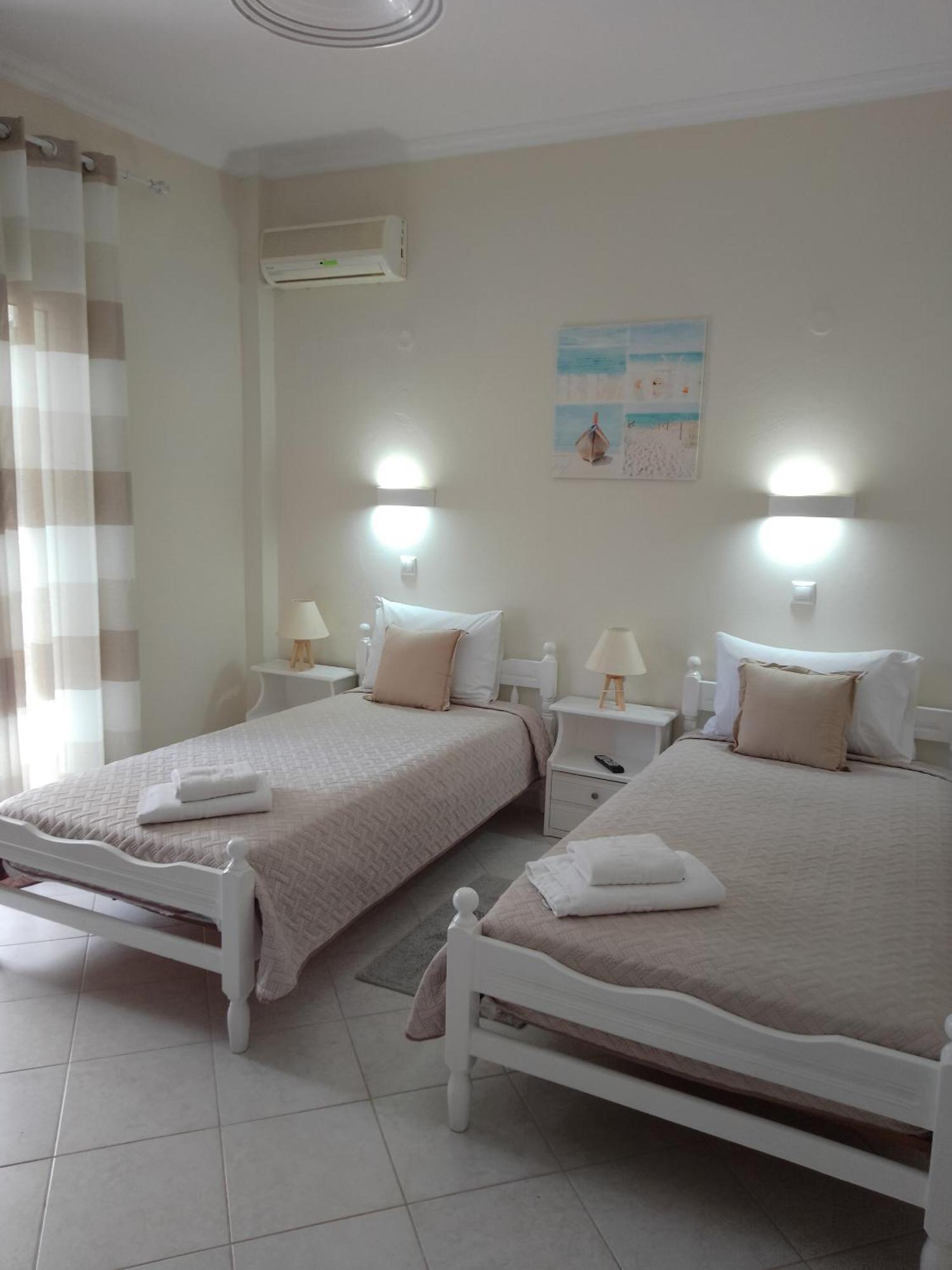 Vicky'S Guesthouse Кавос Экстерьер фото